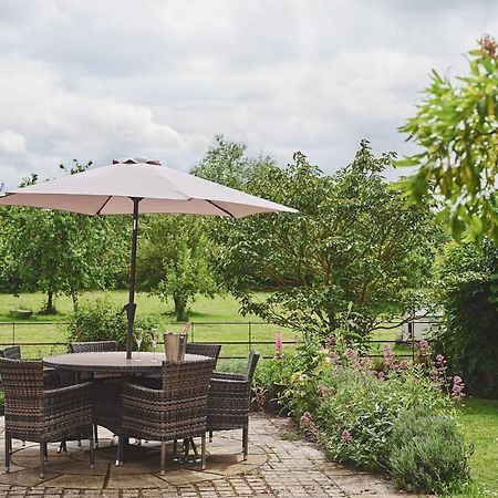 Apple Tree Cottage Beckford Bagian luar foto